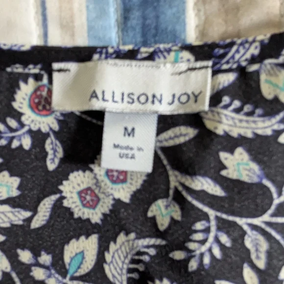 Allison Joy Black and Blue Floral Top - Picture 4 of 7